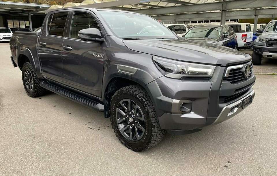 TOYOTA Hilux 2.8D-4D Invincible Double Cab 4×4 A 2022