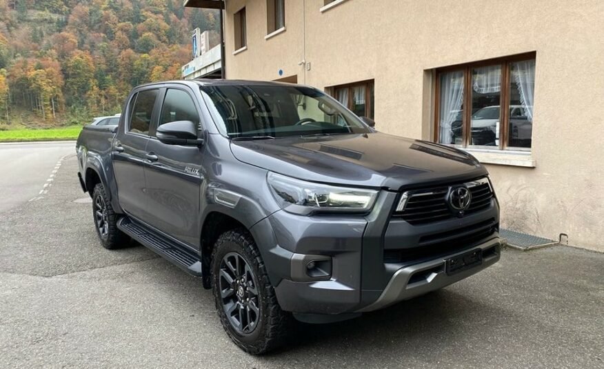 TOYOTA Hilux 2.8D-4D Invincible Double Cab 4×4 A 2022