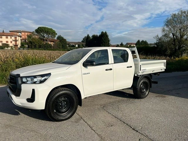 TOYOTA Hilux 2.4D-4D Comfort Double Cab 4×4 2024