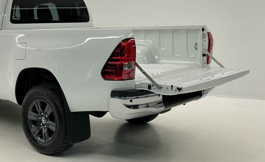 TOYOTA HI-LUX Extra Cab 2.4 D 150 Style AWD 2024