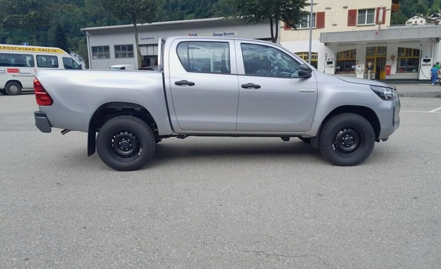 TOYOTA Hilux 2.4D-4D Comfort Double Cab 4×4 VEHICULE NEUF