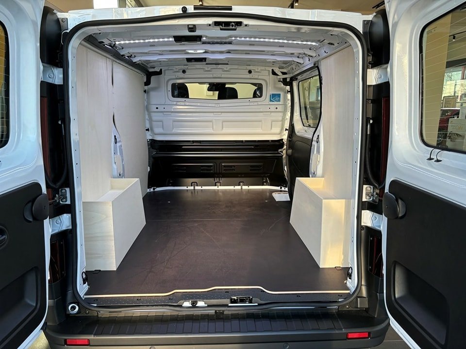 RENAULT Trafic 2.0 Blue dCi 130 Advance L1H1 NEUF 2024