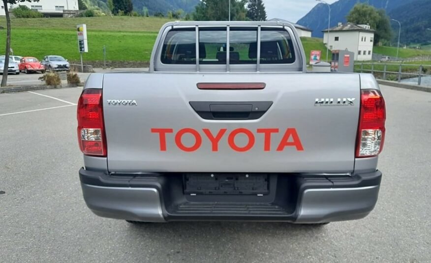 TOYOTA Hilux 2.4D-4D Comfort Double Cab 4×4 VEHICULE NEUF