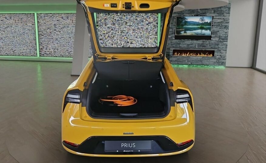 TOYOTA Prius 2.0 Plug-In-Hybrid Style 2024