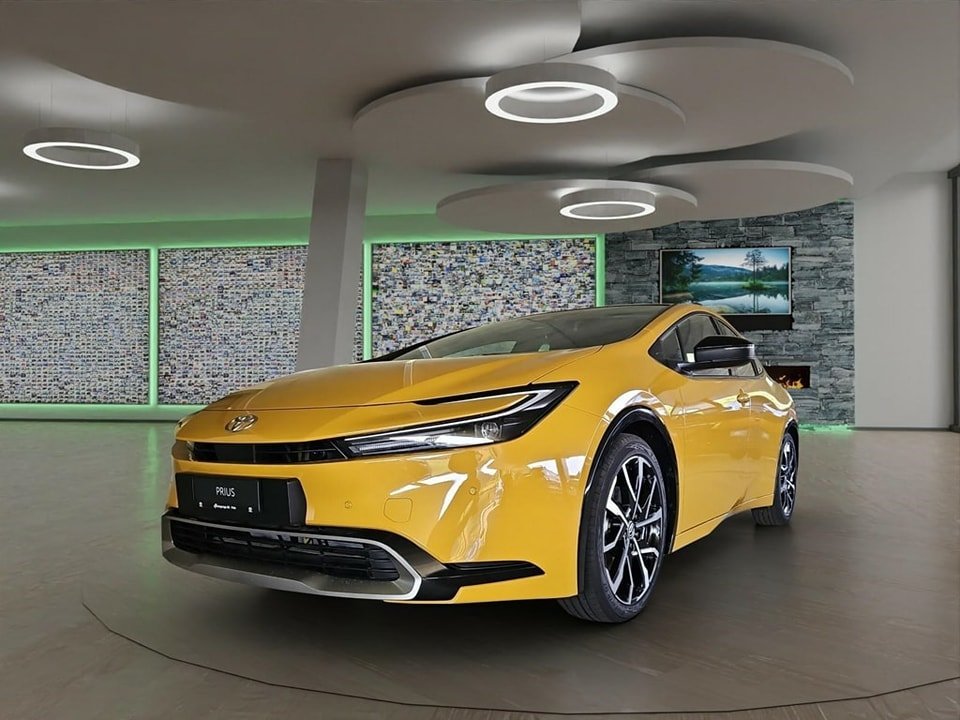 TOYOTA Prius 2.0 Plug-In-Hybrid Style 2024
