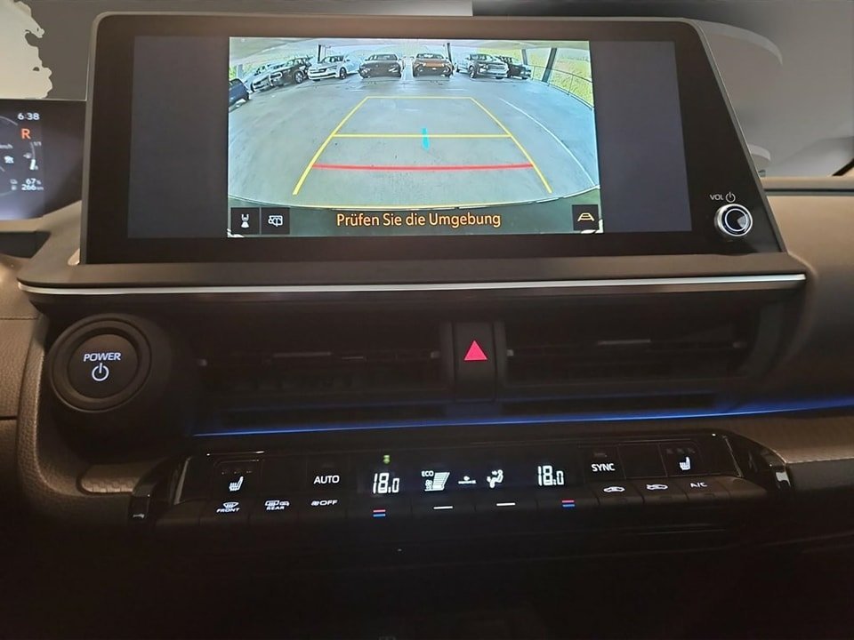TOYOTA Prius 2.0 Plug-In-Hybrid Style 2024