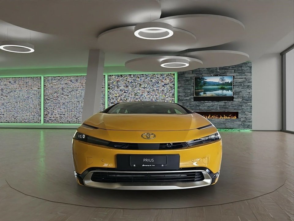 TOYOTA Prius 2.0 Plug-In-Hybrid Style 2024