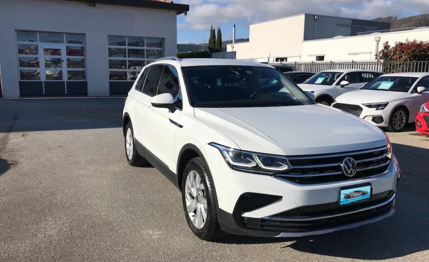 VW Tiguan 2.0 TDI SCR Elegance 4Motion DSG