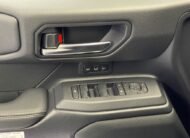 TOYOTA Land Cruiser 2.8 D 230 Invincible AWD