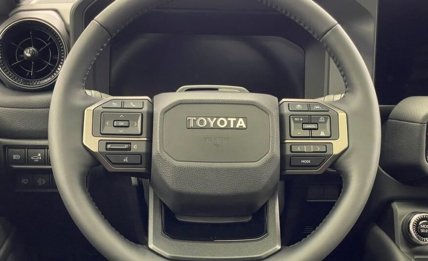 TOYOTA Land Cruiser 2.8 D 230 Invincible AWD