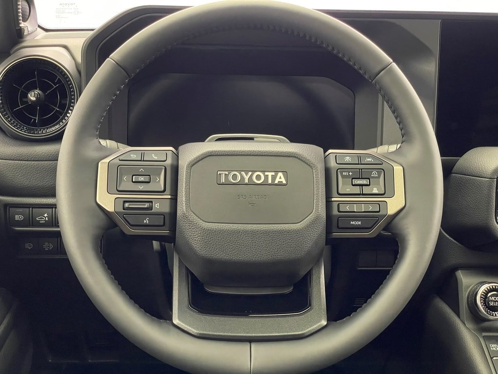 TOYOTA Land Cruiser 2.8 D 230 Invincible AWD