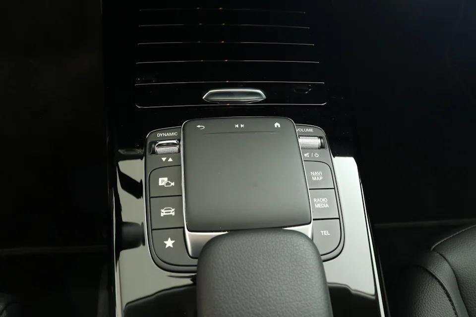 Mercedes-Benz CLA-Klasse A 200 4Matic Progressive 8G-DCT