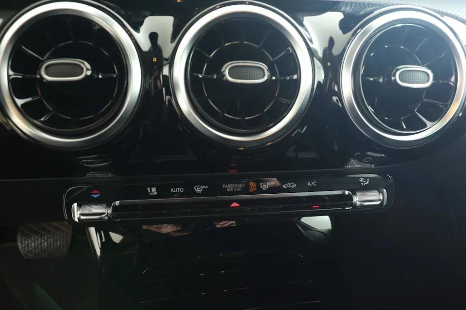 Mercedes-Benz CLA-Klasse A 200 4Matic Progressive 8G-DCT