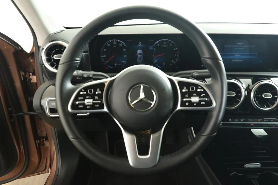 Mercedes-Benz CLA-Klasse A 200 4Matic Progressive 8G-DCT