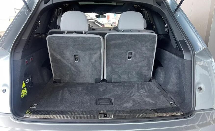 Audi Q7 55 TFSI qu*S-Line/7-Plätzer/S-Sitze