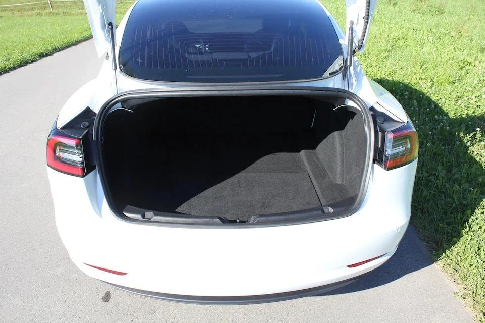 Tesla Model 3 Long Range Dual Motor AWD