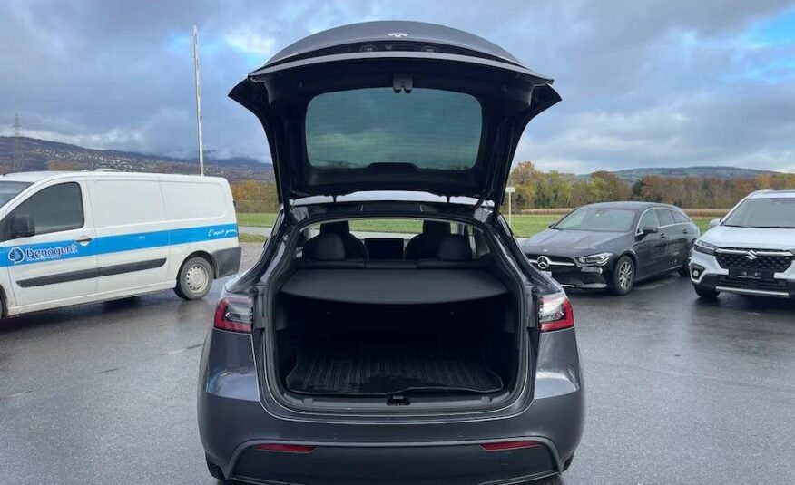 Tesla Model Y Long Range