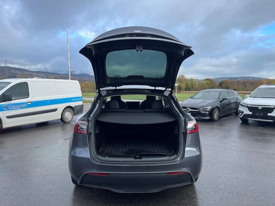 Tesla Model Y Long Range