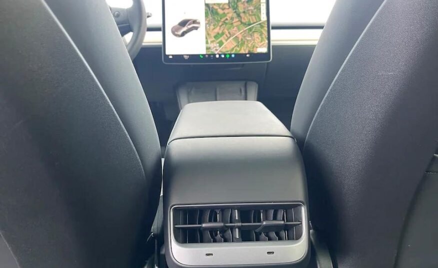 Tesla Model Y Long Range