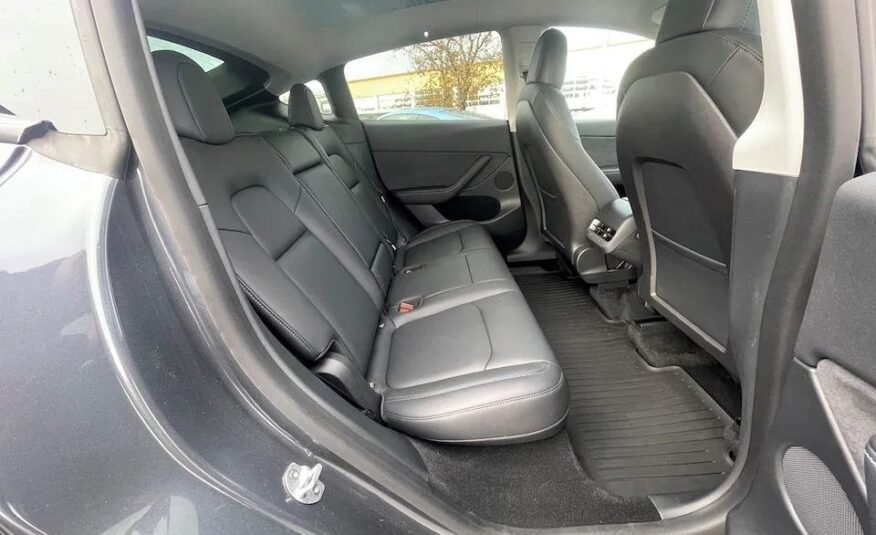 Tesla Model Y Long Range