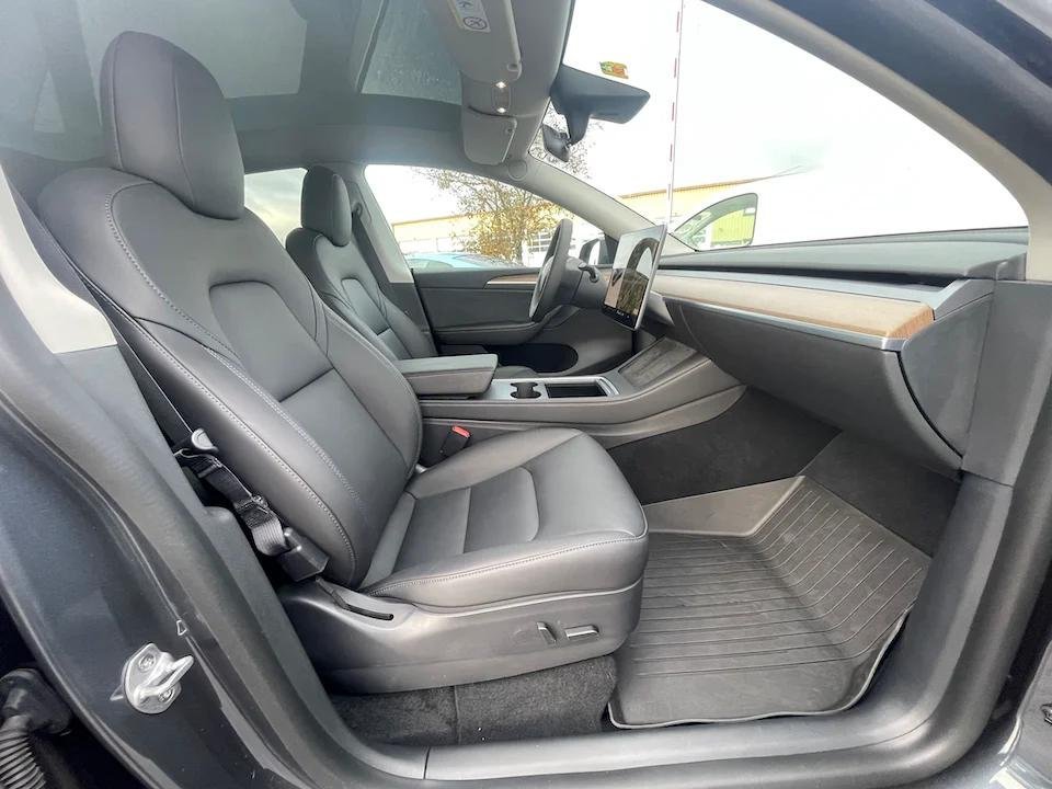 Tesla Model Y Long Range