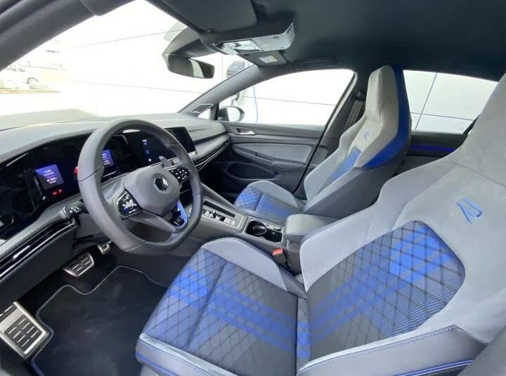 VW Golf VII 2.0 TSI R 310 DSG 4motion