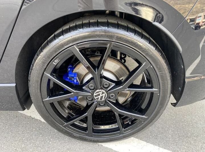 VW Golf VII 2.0 TSI R 310 DSG 4motion