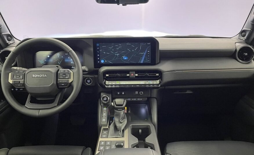 TOYOTA Land Cruiser 2.8 D 230 Invincible AWD