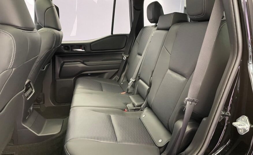 TOYOTA Land Cruiser 2.8 D 230 Invincible AWD