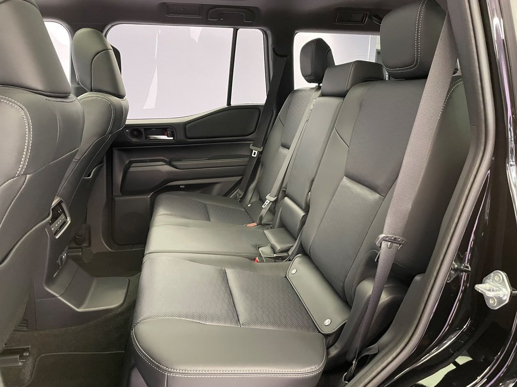 TOYOTA Land Cruiser 2.8 D 230 Invincible AWD
